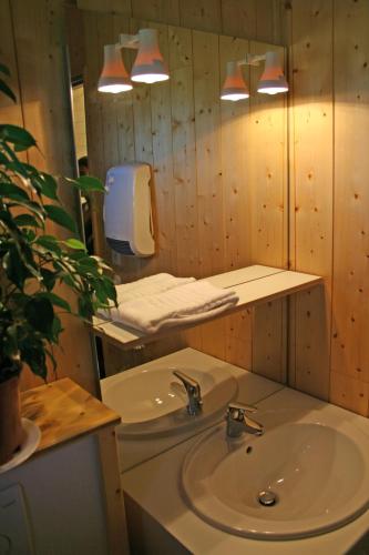 Chalets de Trémontagne 3 étoiles — Perrigny — photo 2
