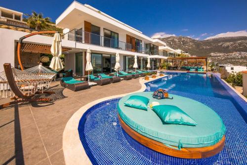 Villa Pırlanta Kalkanvilla — 4-Star Luxury Hotel in Kalkan, Turkey
