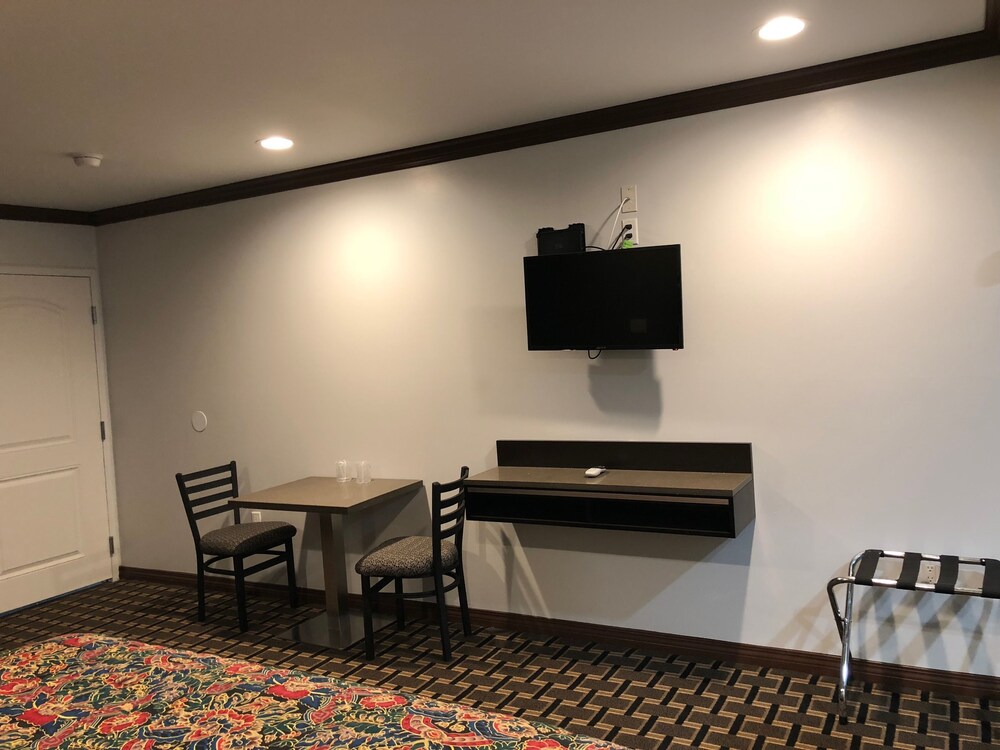 Starlight Inn South El Monte - photo 7