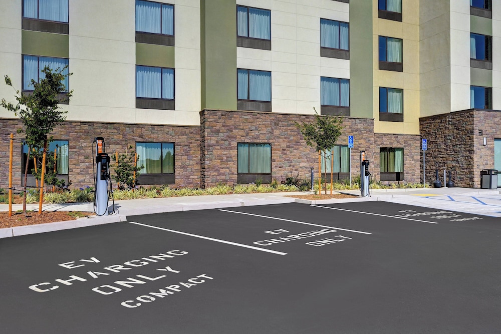 TownePlace Suites by Marriott Sacramento Airport Natomas - photo 36