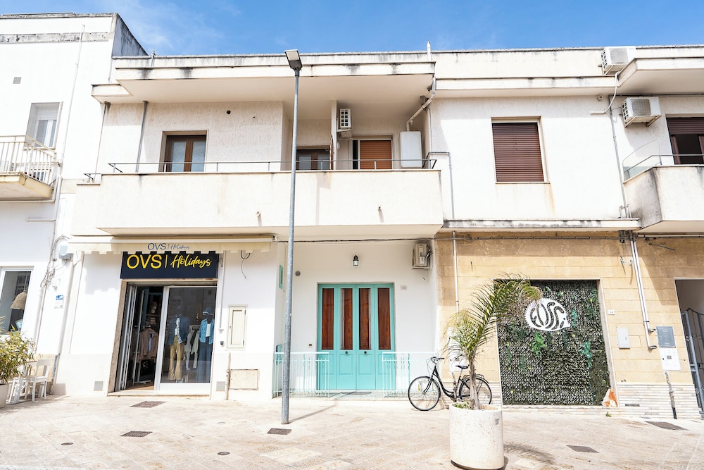 Le Torri Sul Mare 1 Centre Otranto Airco in Otranto, Italy