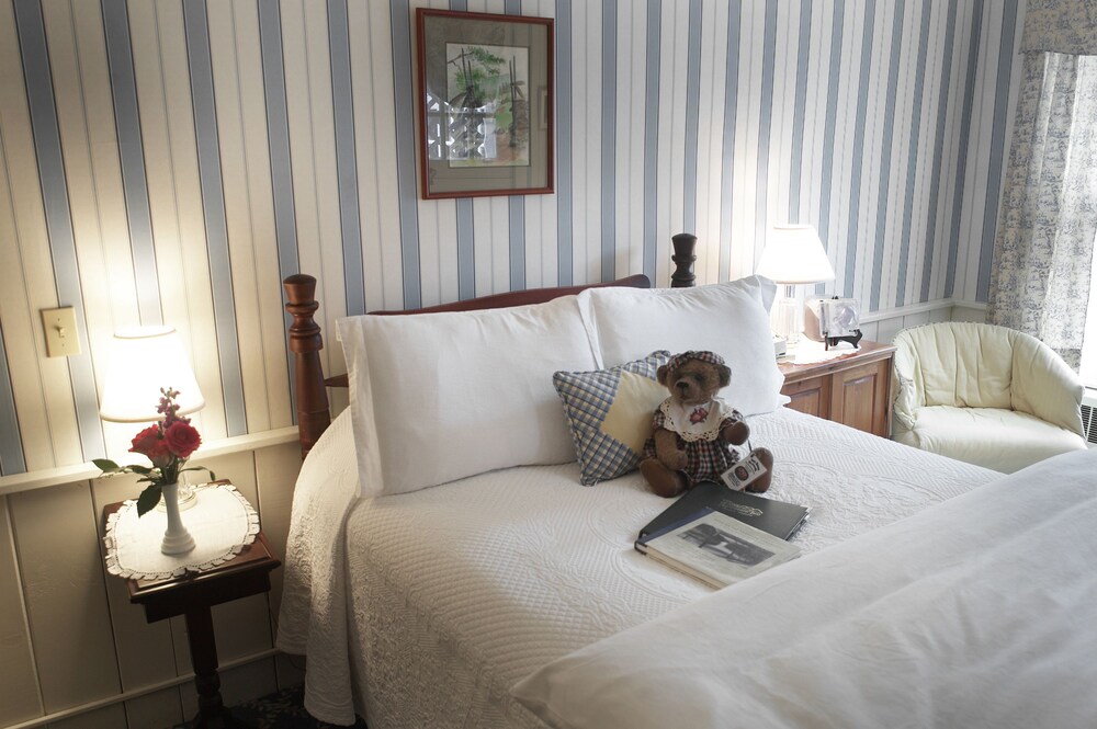 Three Mountain Inn - photo 3