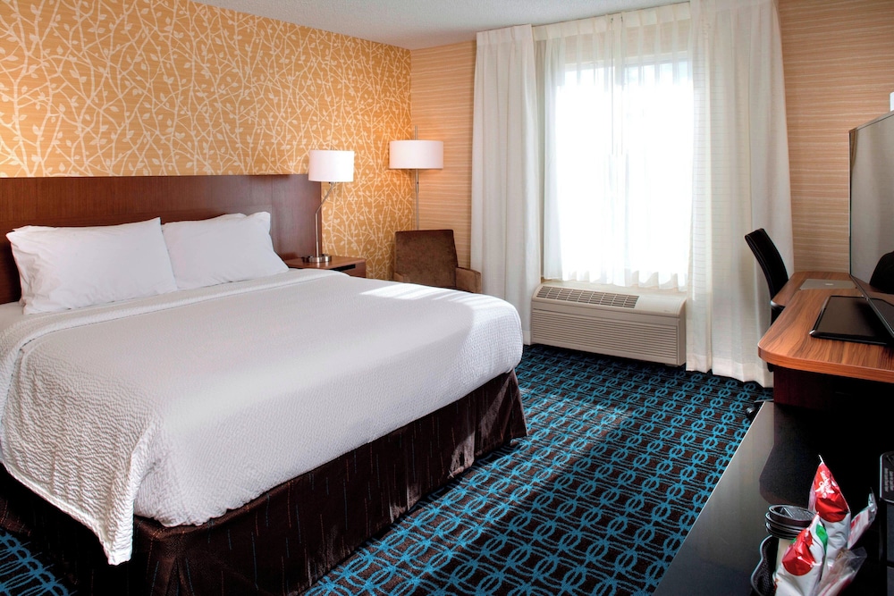 Fairfield Inn and Suites by Marriott Denver Aurora Medical Center - photo 18
