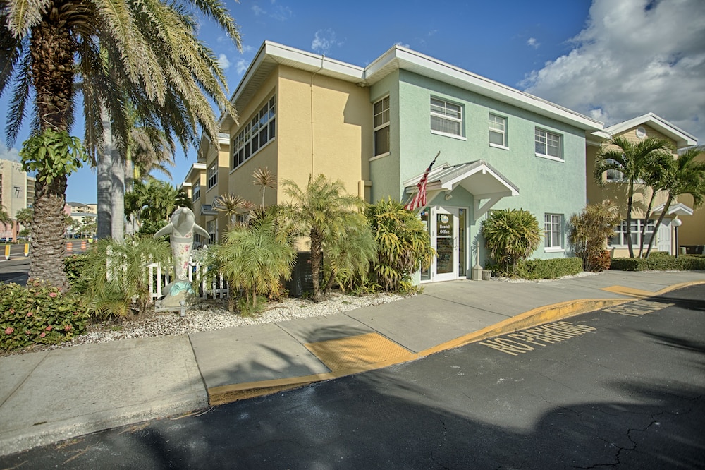 Barefoot Beach Resort - photo 36