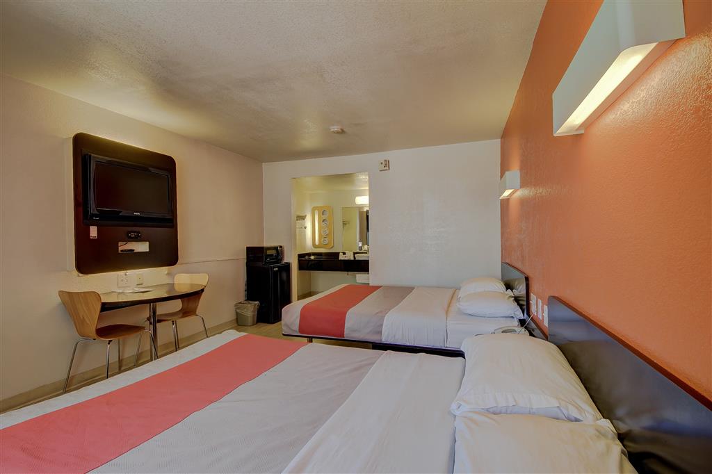 Motel 6 San Antonio TX Fort Sam Houston - photo 20