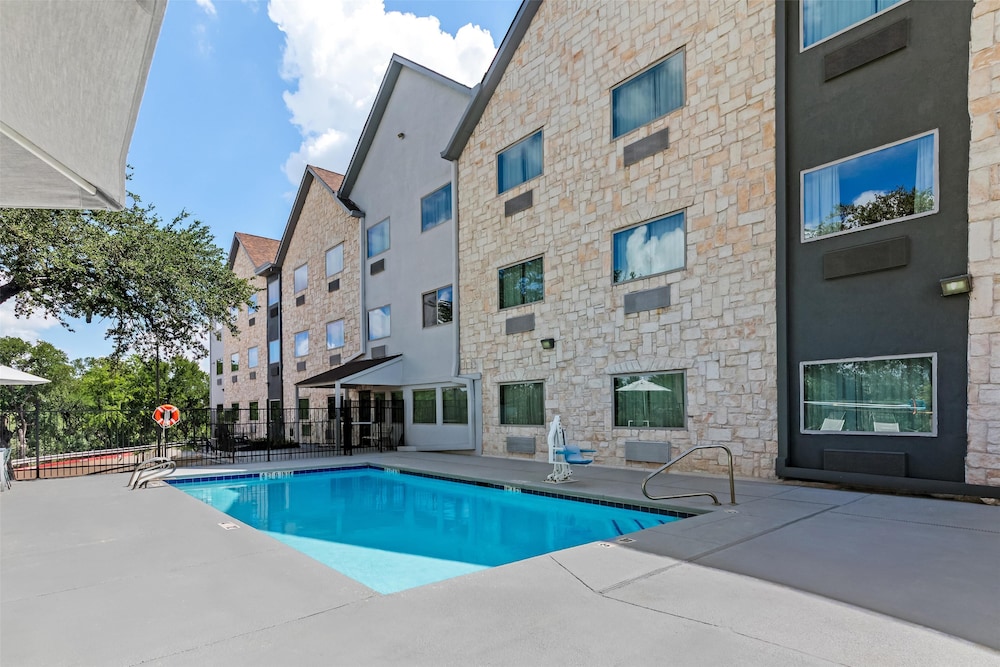 Spark by Hilton Round Rock - photo 34
