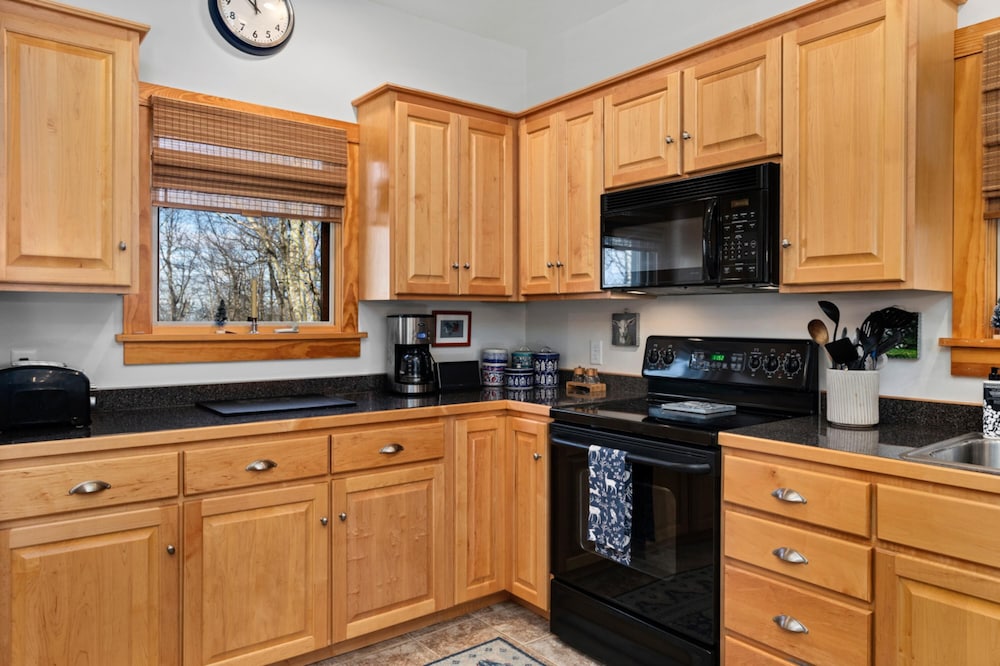 111 Hickory Springs in Wintergreen Resort - photo 19