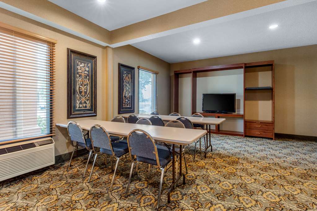 Quality Inn & Suites Benton Draffenville - photo 31