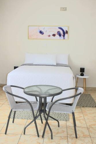 Fabulous Rest Inn — hotel in Francistown