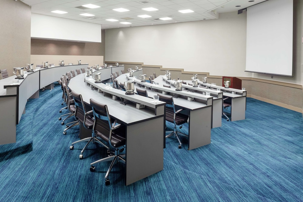 DoubleTree by Hilton Kansas City Overland Park - photo 49