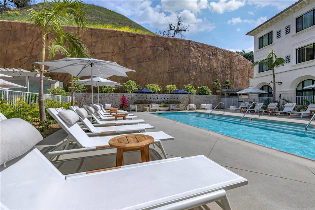 Cambria Hotel Calabasas Malibu - photo 36