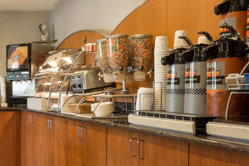 Ramada by Wyndham Portland - photo 14
