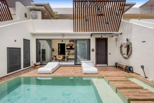1min to Downtown Asana Premium w Pool & Concierge — 4-Star Luxury Hotel in Tulum, Mexico