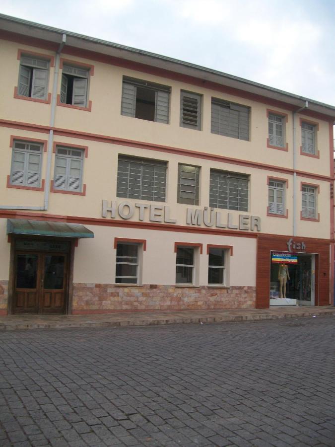 Hotel Muller — hotel in Mariana