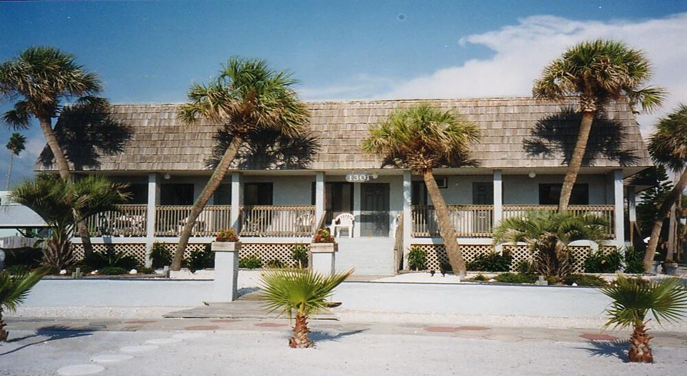 Sabal Palms Inn - photo 38
