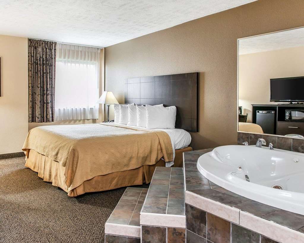 Quality Inn & Suites Mattoon Area - photo 13