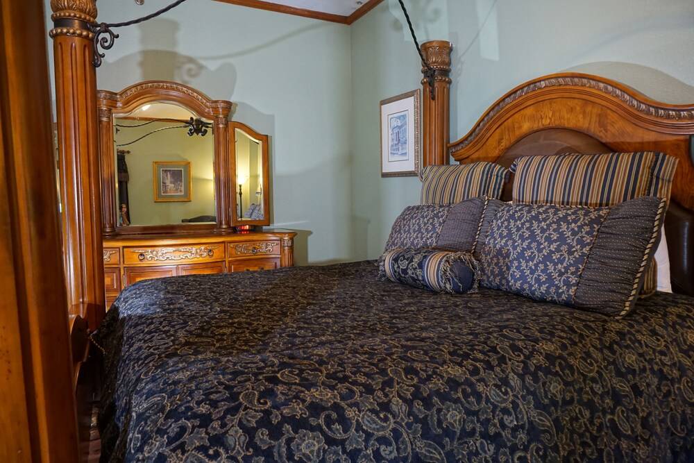 New World Inn Downtown Pensacola - photo 7