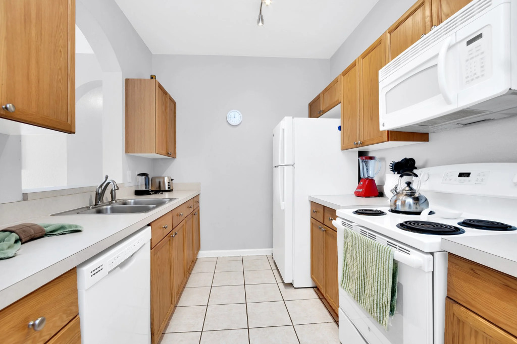 Beautiful Vacation Condo at Windsor Palms Resort - photo 15
