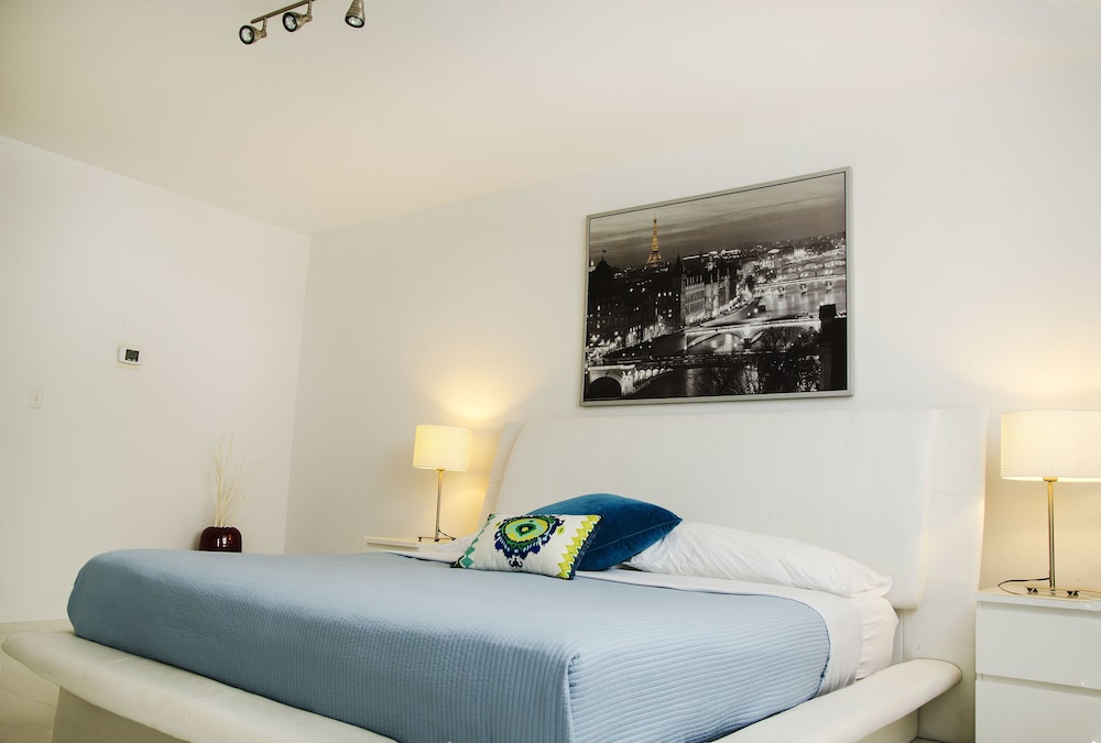 Sunny Isles Suites - photo 33
