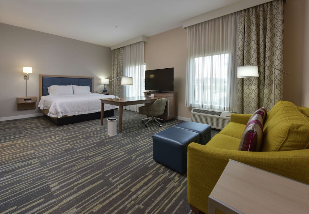 Hampton Inn & Suites Seattle Redmond - photo 21