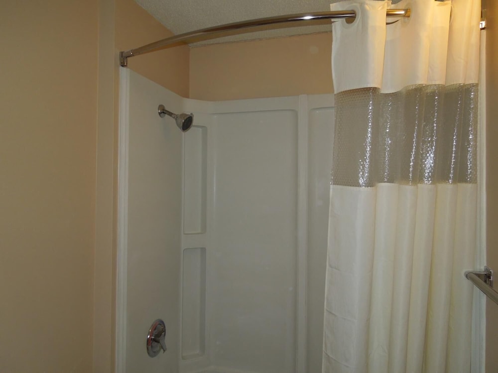 Hilltop Inn - photo 15
