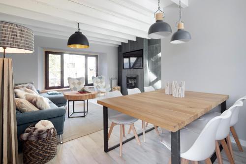 Era Cuma by FeelFree Rentals — 4-Star Luxury Hotel in Lleida, Spain