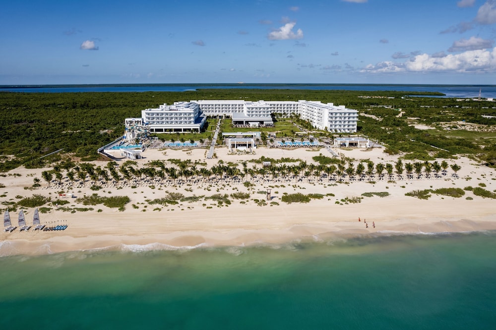 Riu Latino Adults Only All Inclusive in Cancun, Mexico