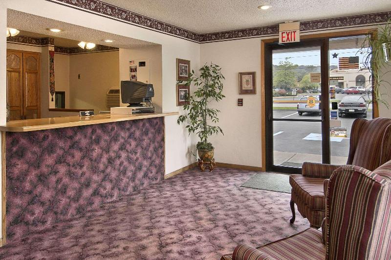 Super 8 by Wyndham Butler - featured photo