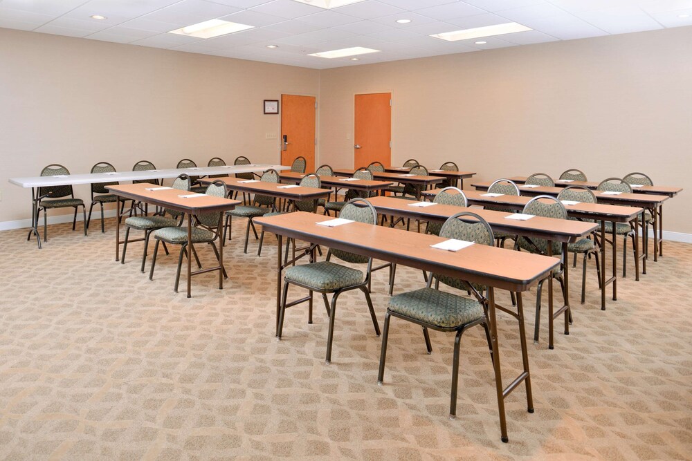 Hampton Inn Cortland - photo 58