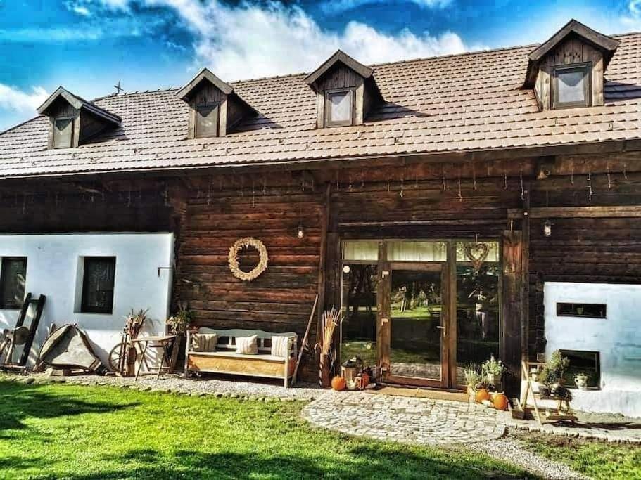 RéBa Old Barn - last minute hotel in Estelnic