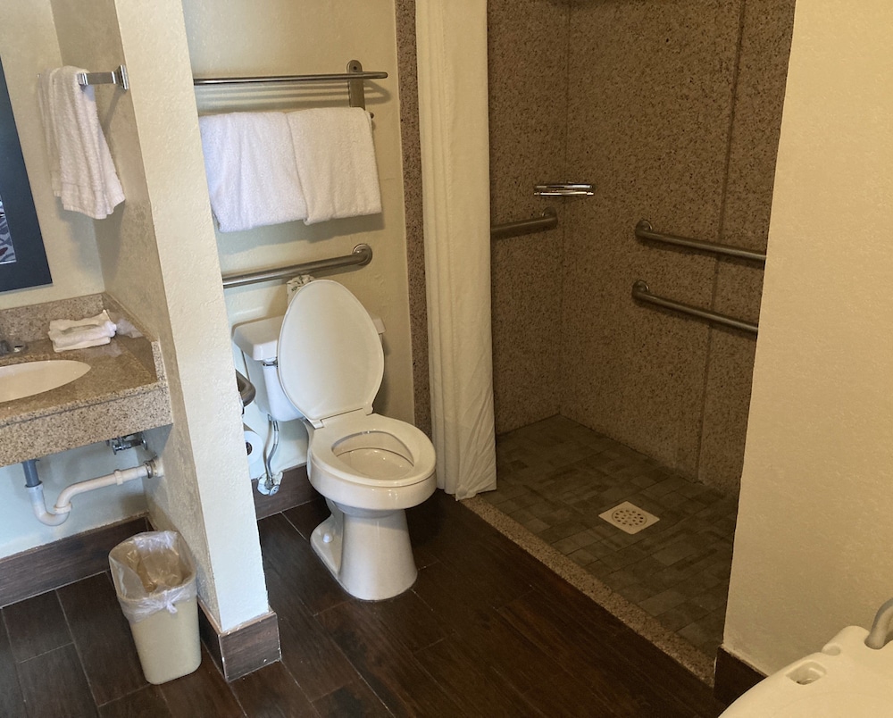 Red Roof Inn Cookeville Tennessee Tech - photo 15