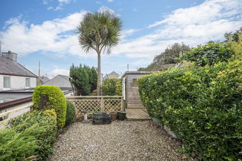 Preswylfa - last minute hotel in Llanddeusant