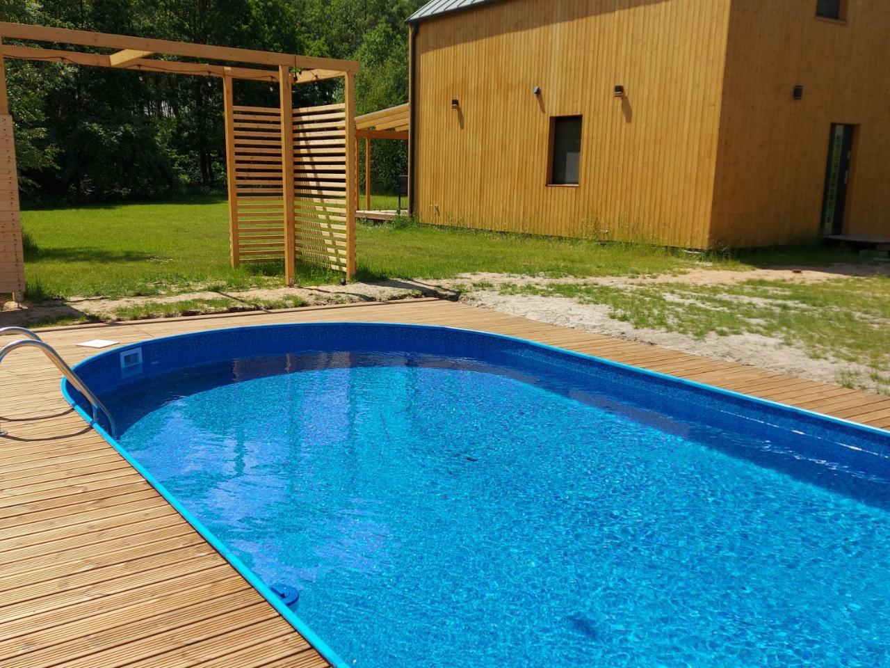 Dom Przy Lesie — hotel in Wielgie