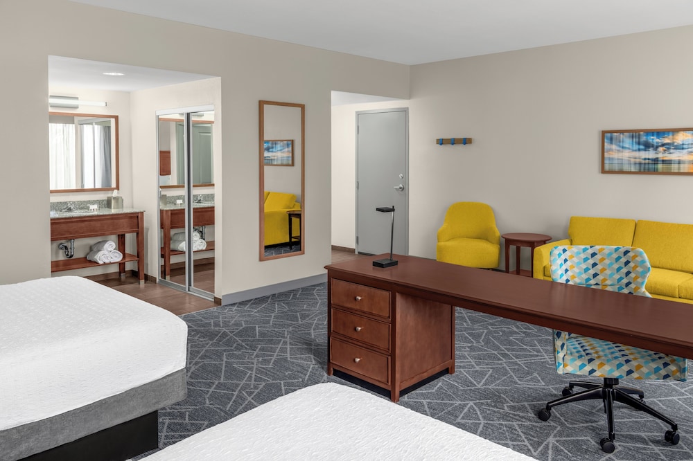 Hampton Inn & Suites Coconut Creek - photo 15