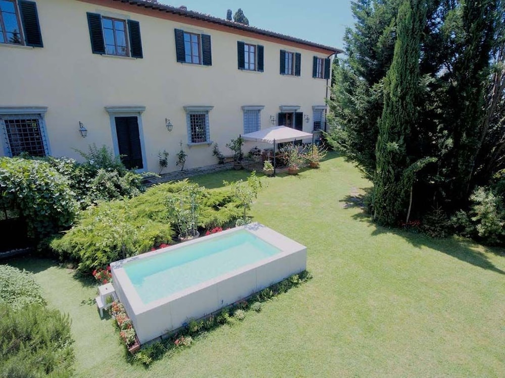 Villa Il Colle — 4-Star Luxury Hotel in Bagno A Ripoli, Italy