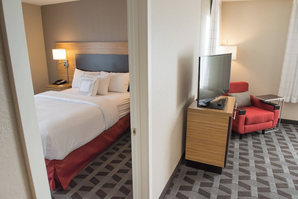TownePlace Suites by Marriott Battle Creek - photo 15