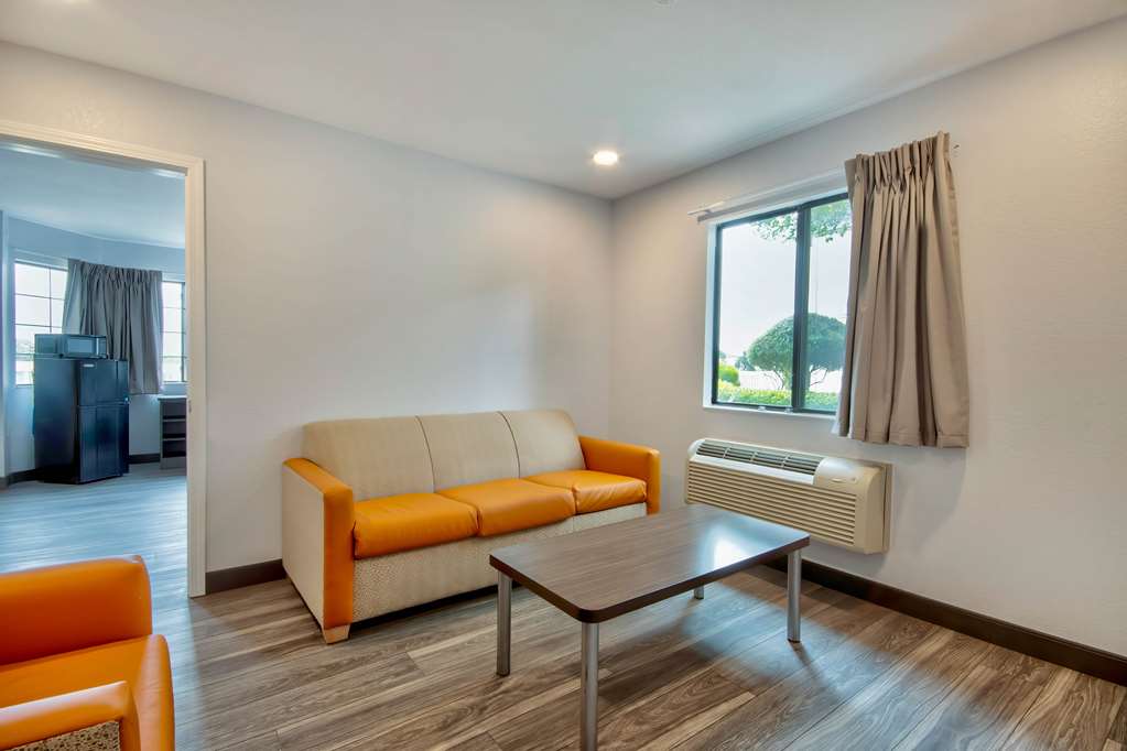 Motel 6 Marina CA Monterey - photo 22