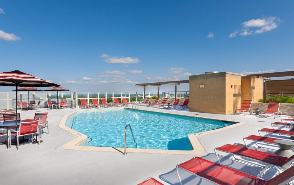 Global Luxury Suites At Hidden Creek - photo 47