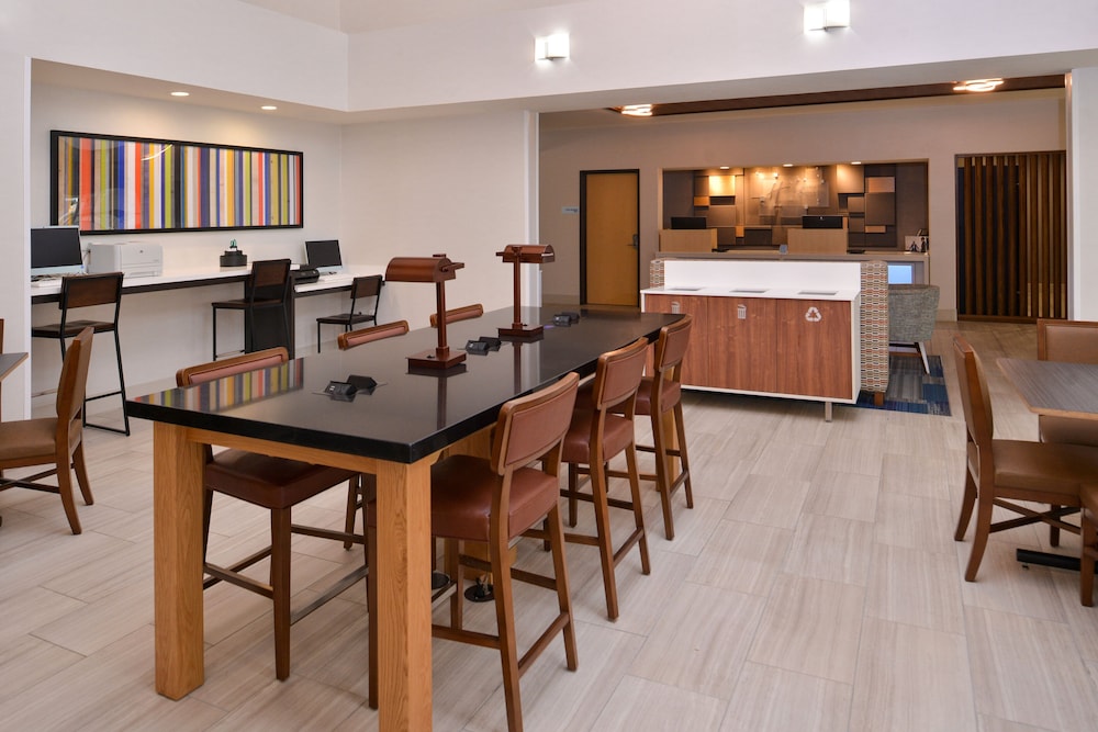 Holiday Inn Express Stockton Southeast by IHG - photo 29