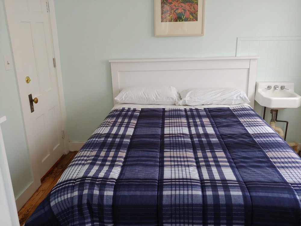 White Gull Hotel - photo 4