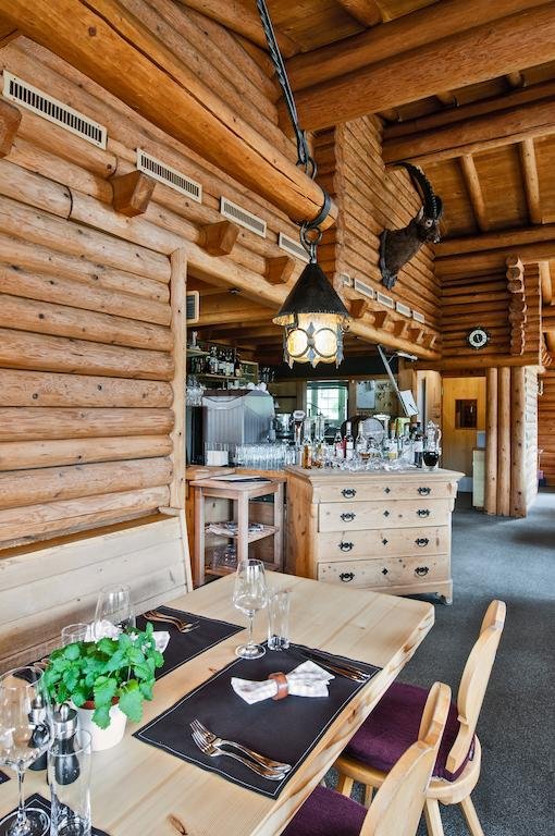 Hotel Ustria Parlatsch — hotel in Bonaduz