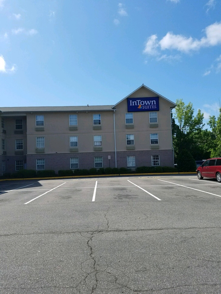 Savannah Suites Chesapeake - photo 25