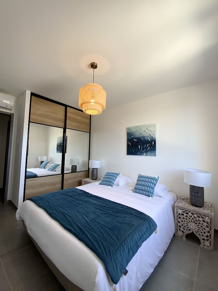 Résidence La Listrella — 4-Star Luxury Hotel in Monticello, France