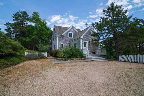 Water views great Lt Island location — Wellfleet — photo 2