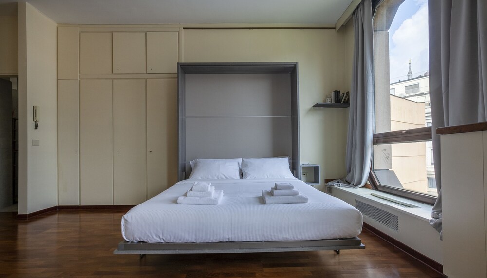 Santo Stefano Halldis Apartment — 4-Star Luxury Hotel in Milan, Italy