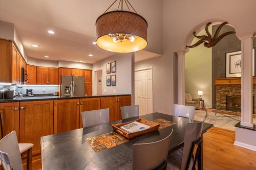 Crooked Creek Inn at Yonahlossee - photo 11