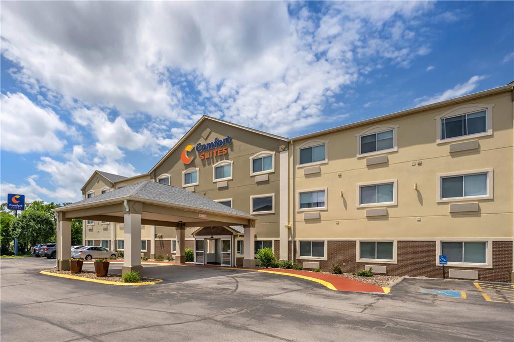 Comfort Suites Omaha Northwest — Omaha