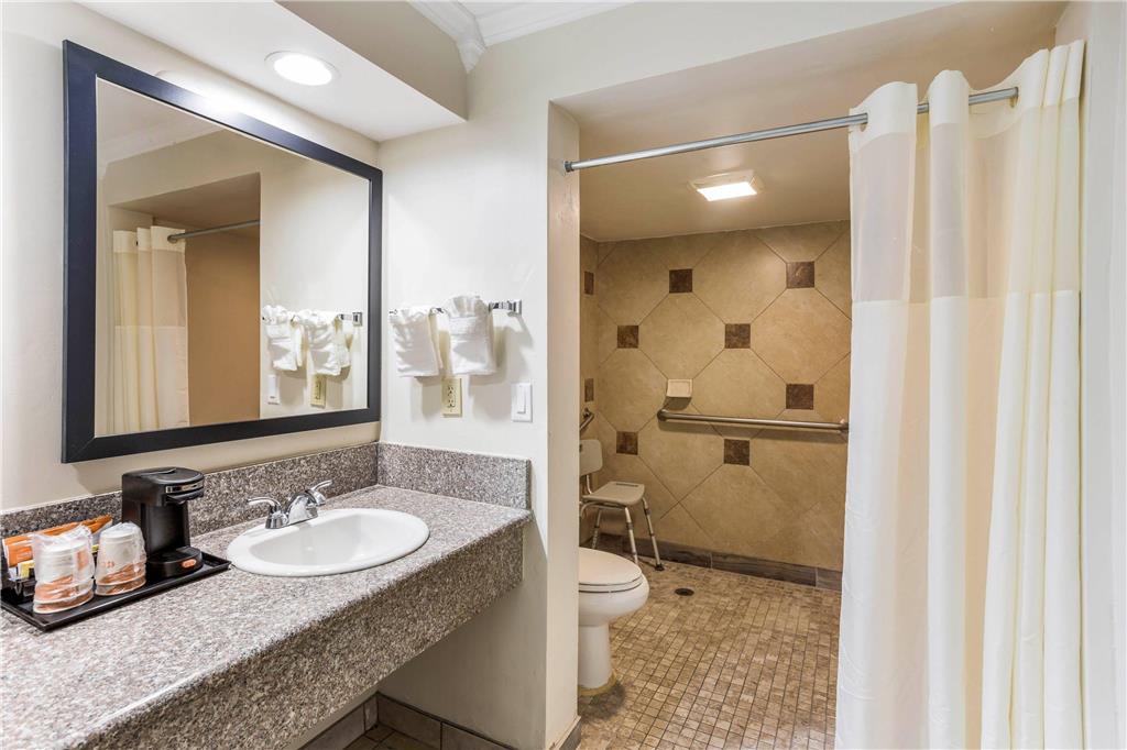 Quality Inn Escondido San Diego North County - photo 33