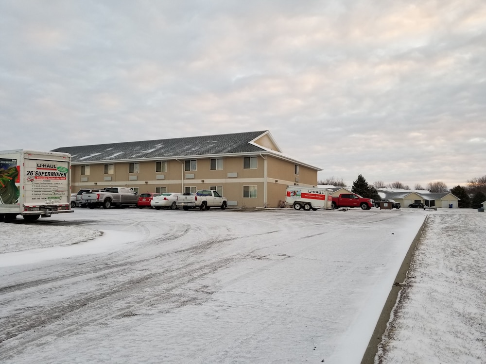 Bilmar Inn & Suites Dell Rapids Near Sioux Falls - photo 196