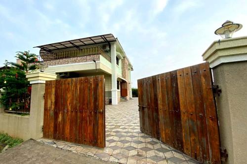 Nessies Nagaon — Unknown City — photo 4